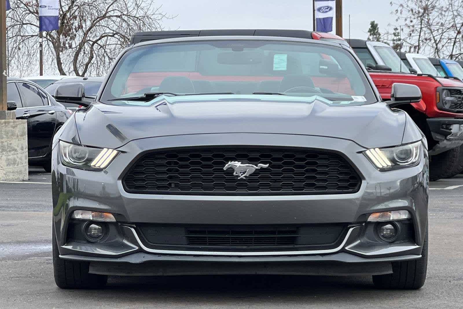 2017 Ford Mustang V6 11