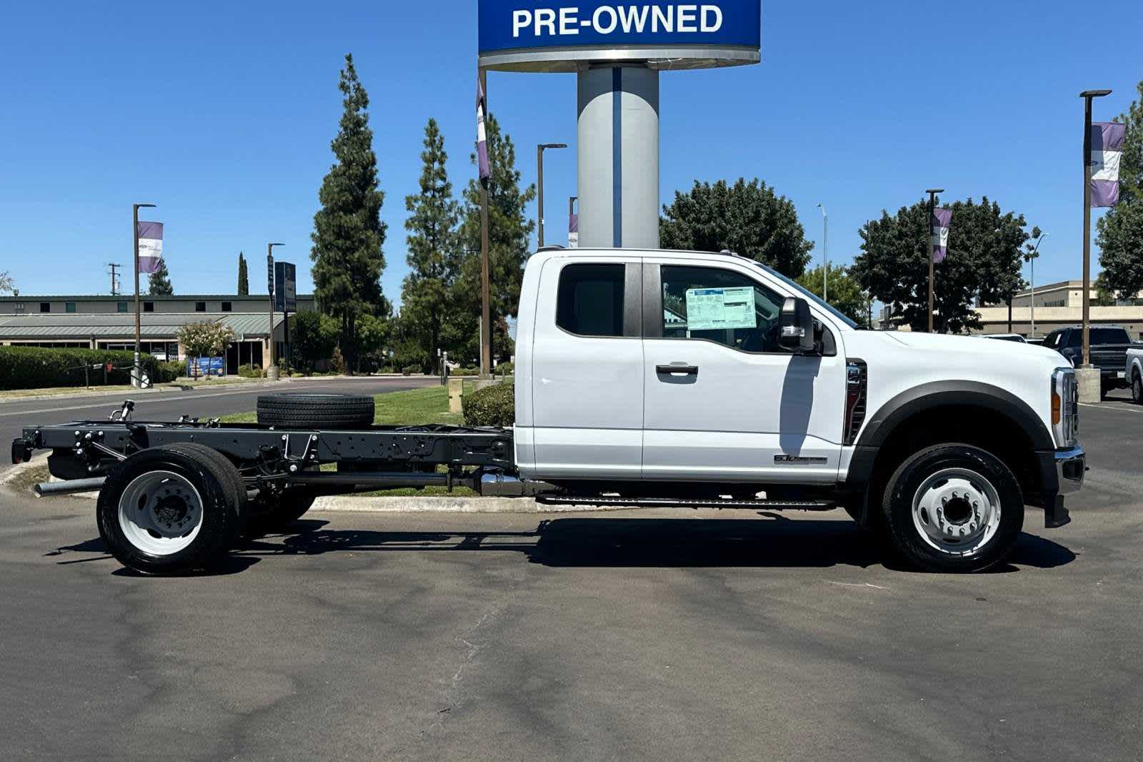 2024 Ford Super Duty F-450 DRW XL 2WD SuperCab 192 WB 84 CA 8