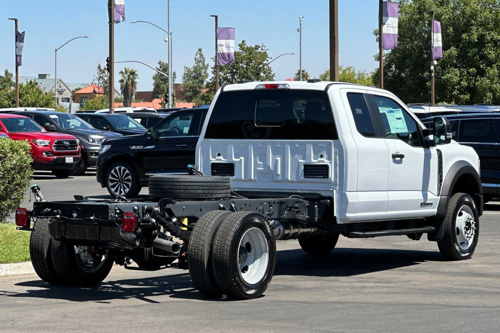 2024 Ford Super Duty F-450 DRW XL 2WD SuperCab 192 WB 84 CA 2