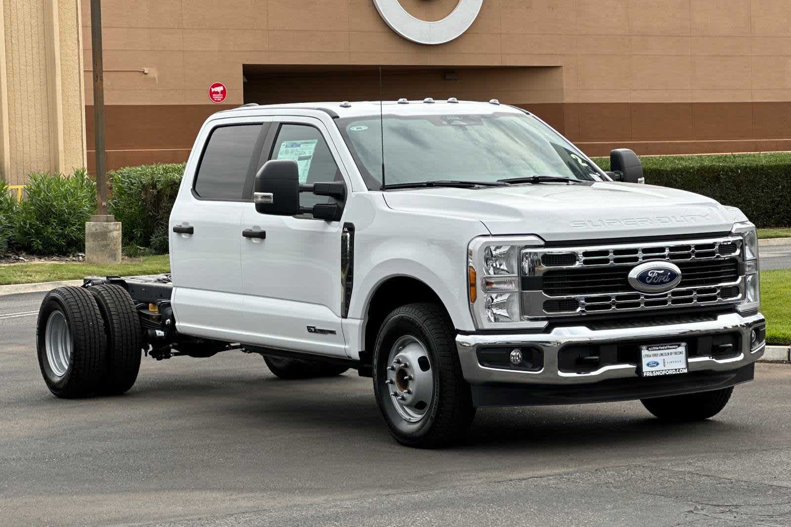 2024 Ford Super Duty F-350 DRW XL 2WD Crew Cab 179 WB 60 CA 10