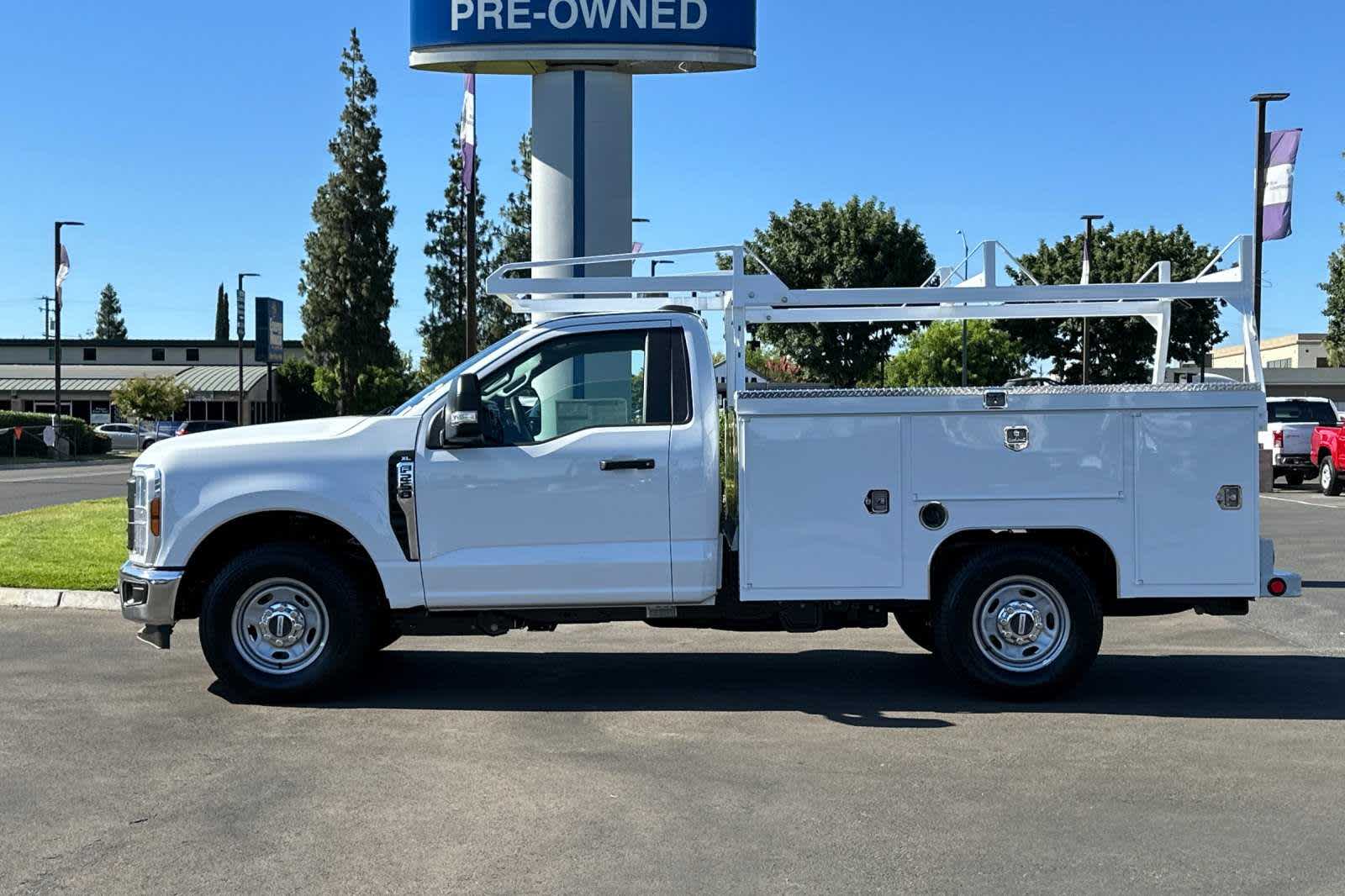 2024 Ford Super Duty F-250 SRW XL 2WD Reg Cab 8 Box 3