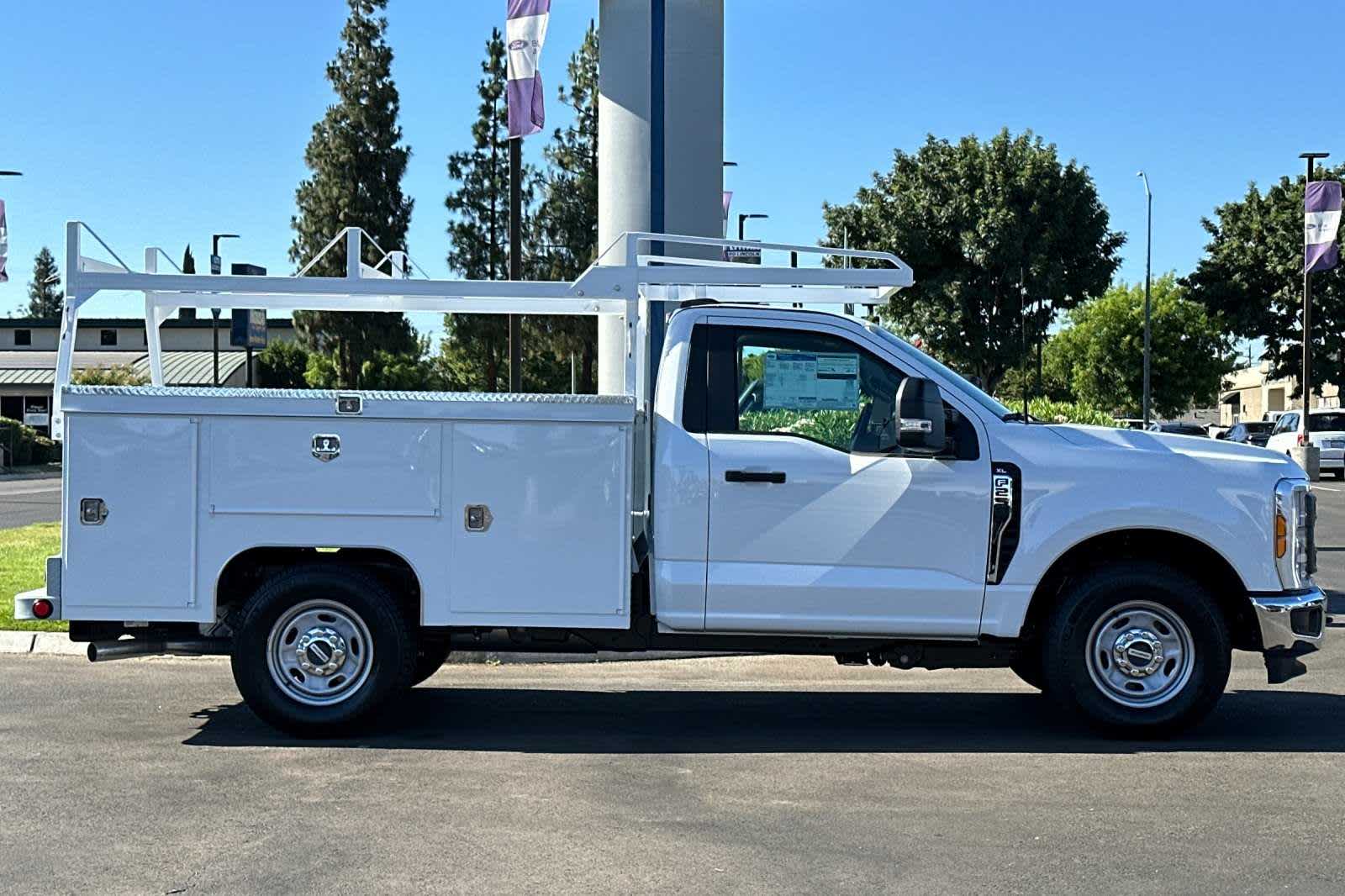 2024 Ford Super Duty F-250 SRW XL 2WD Reg Cab 8 Box 6