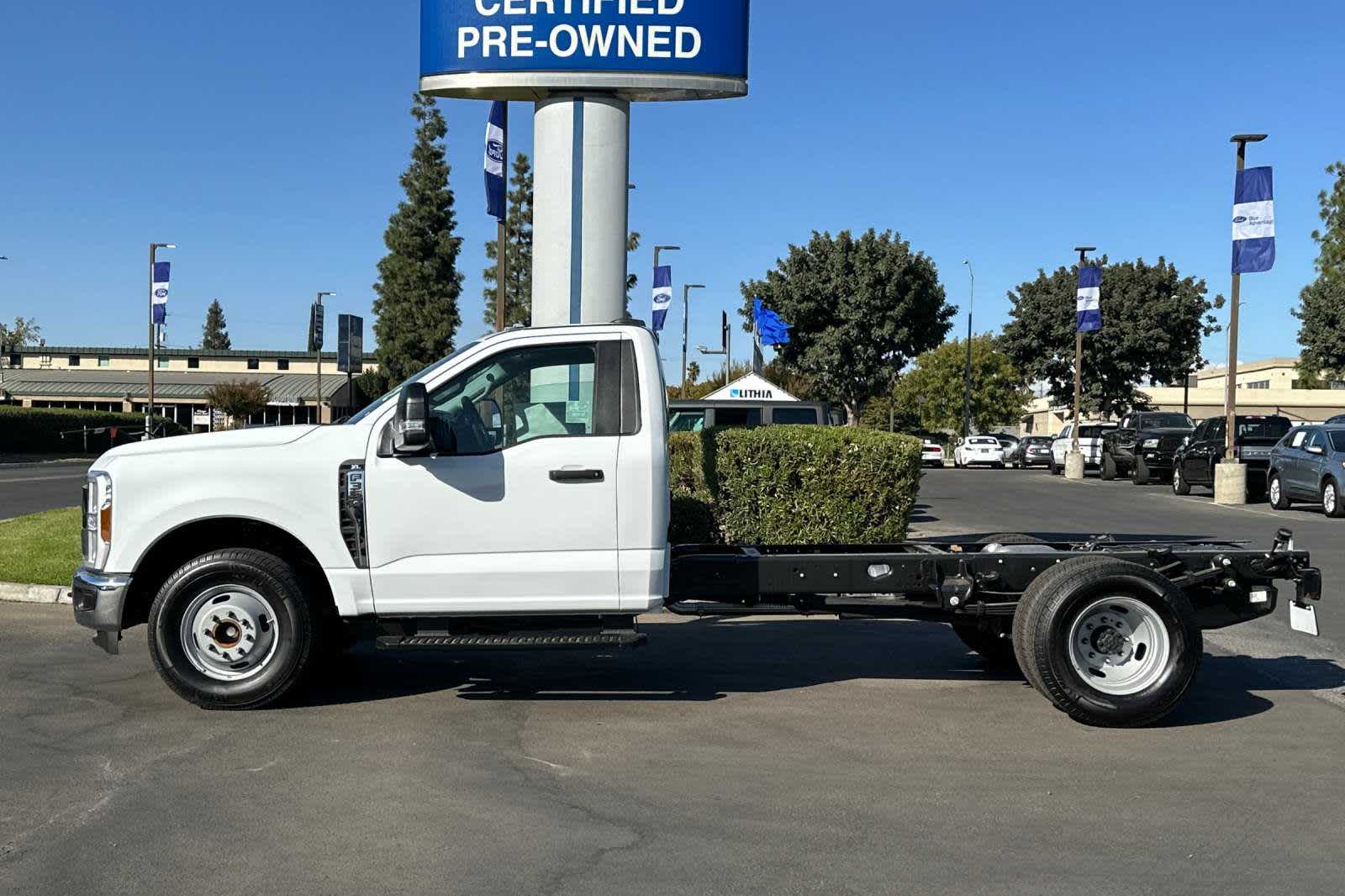 2024 Ford Super Duty F-350 DRW  3