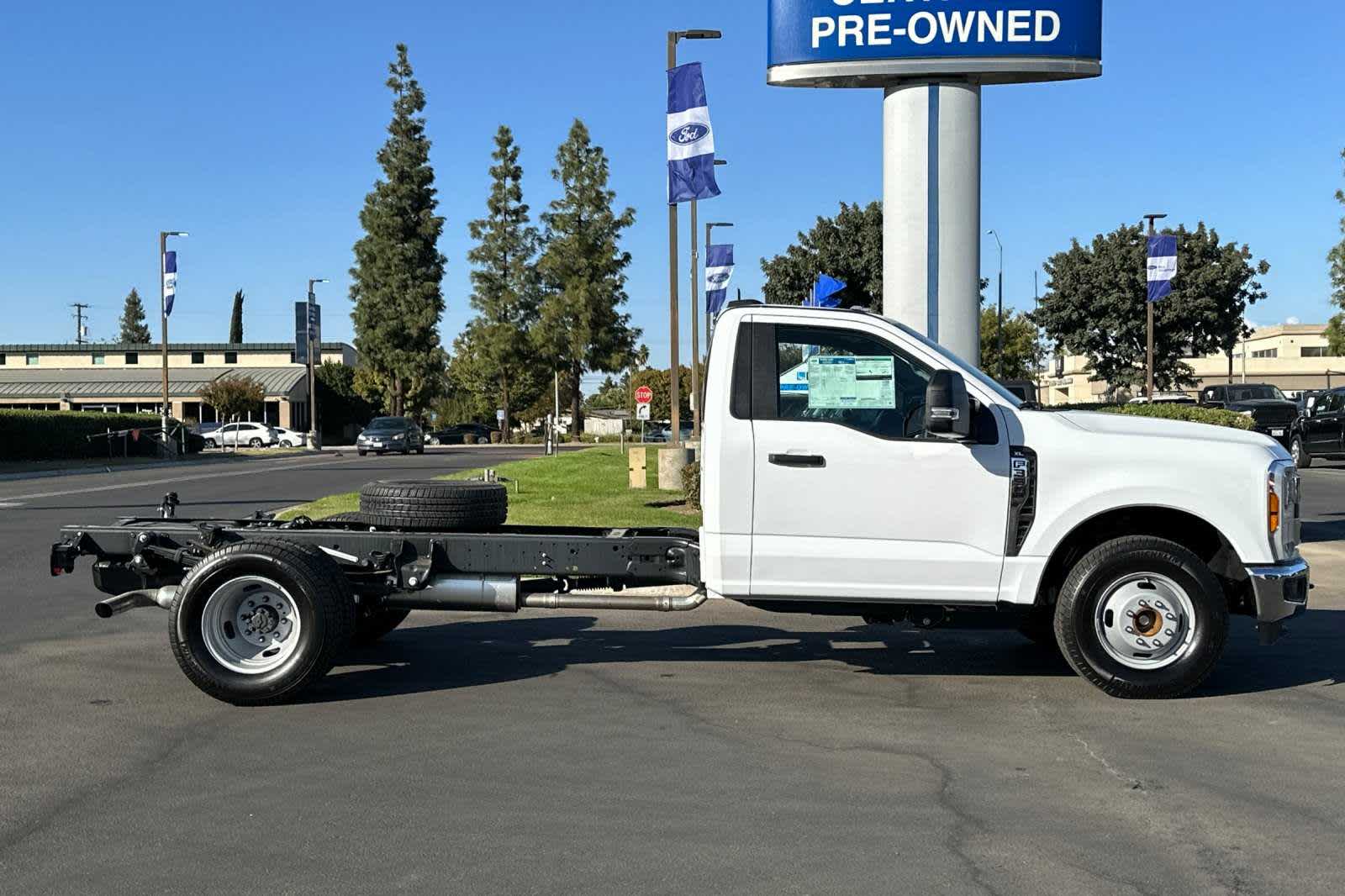 2024 Ford Super Duty F-350 DRW  6