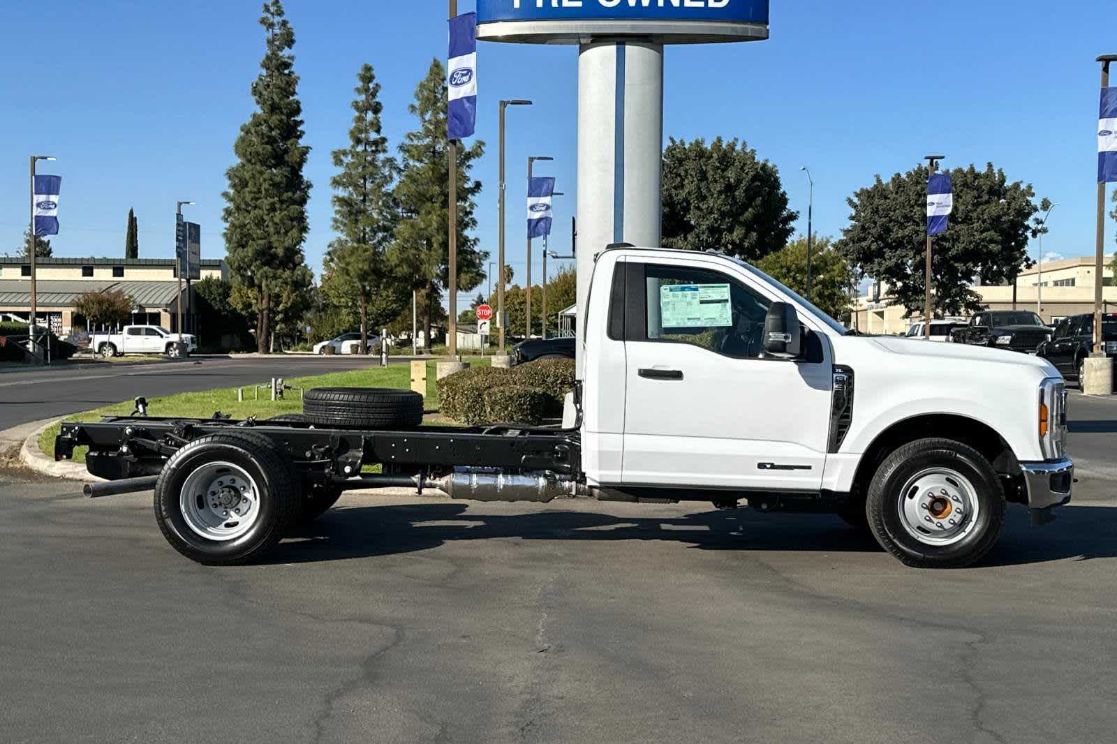 2024 Ford Super Duty F-350 DRW  6