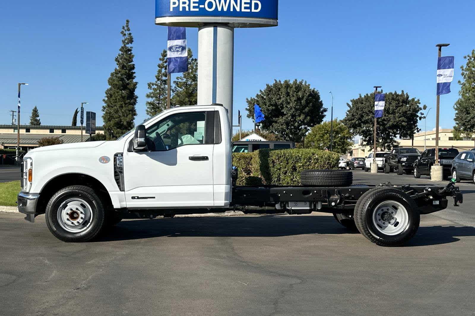 2024 Ford Super Duty F-350 DRW  3