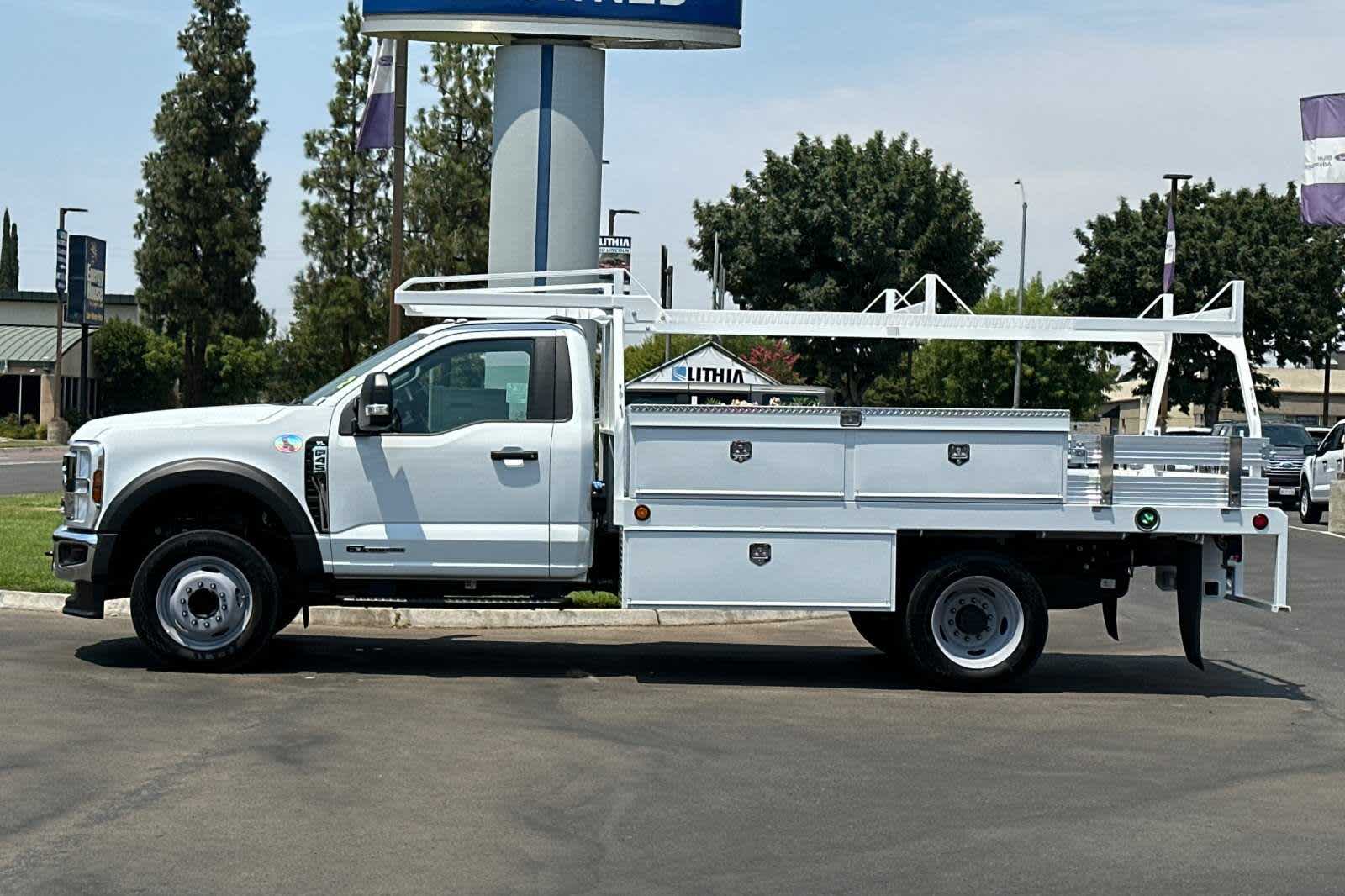 2024 Ford Super Duty F-450 DRW XL 2WD Reg Cab 169 WB 84 CA 3