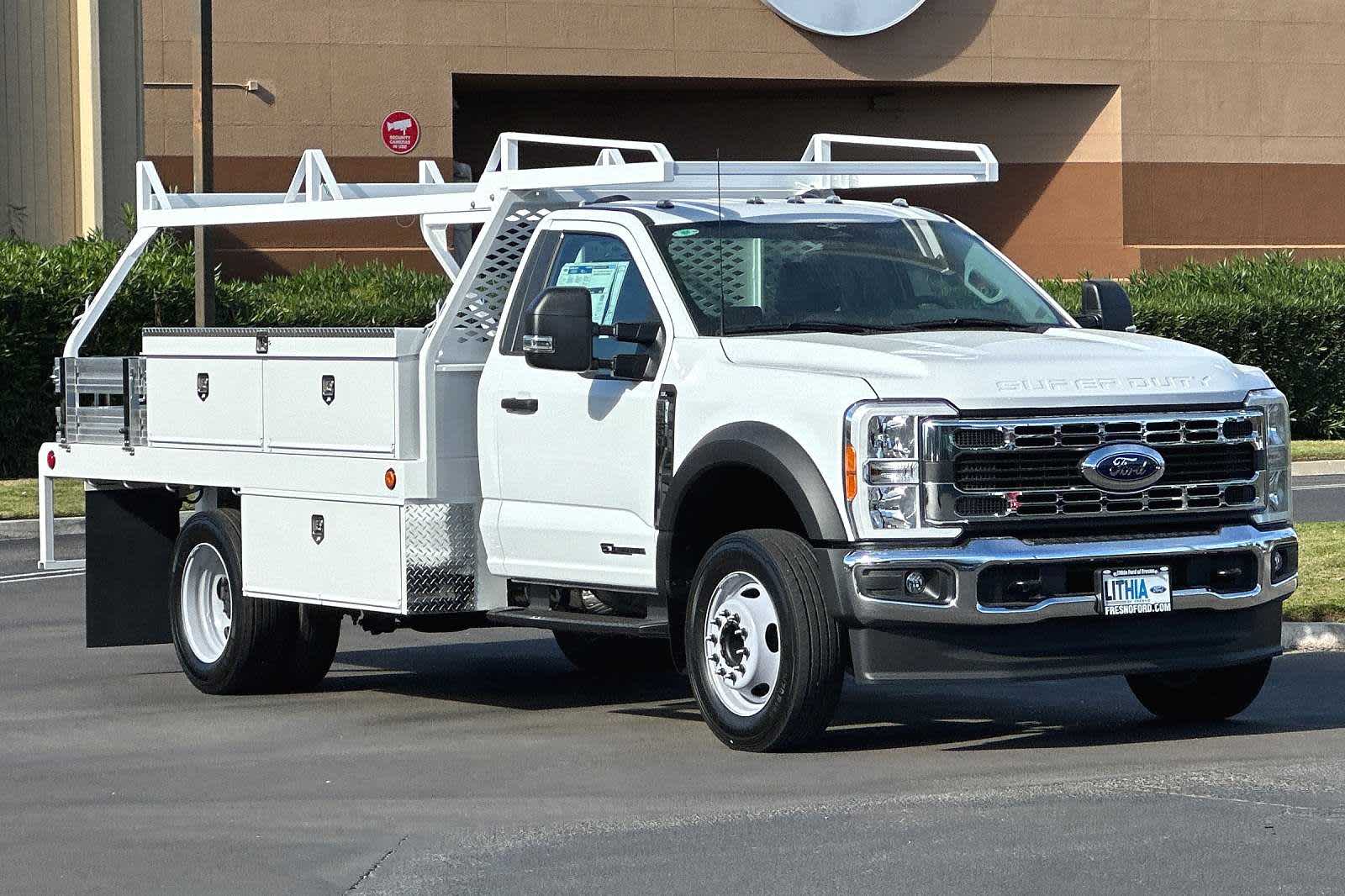 2023 Ford Super Duty F-550 DRW XL 2WD Reg Cab 169 WB 84 CA 7