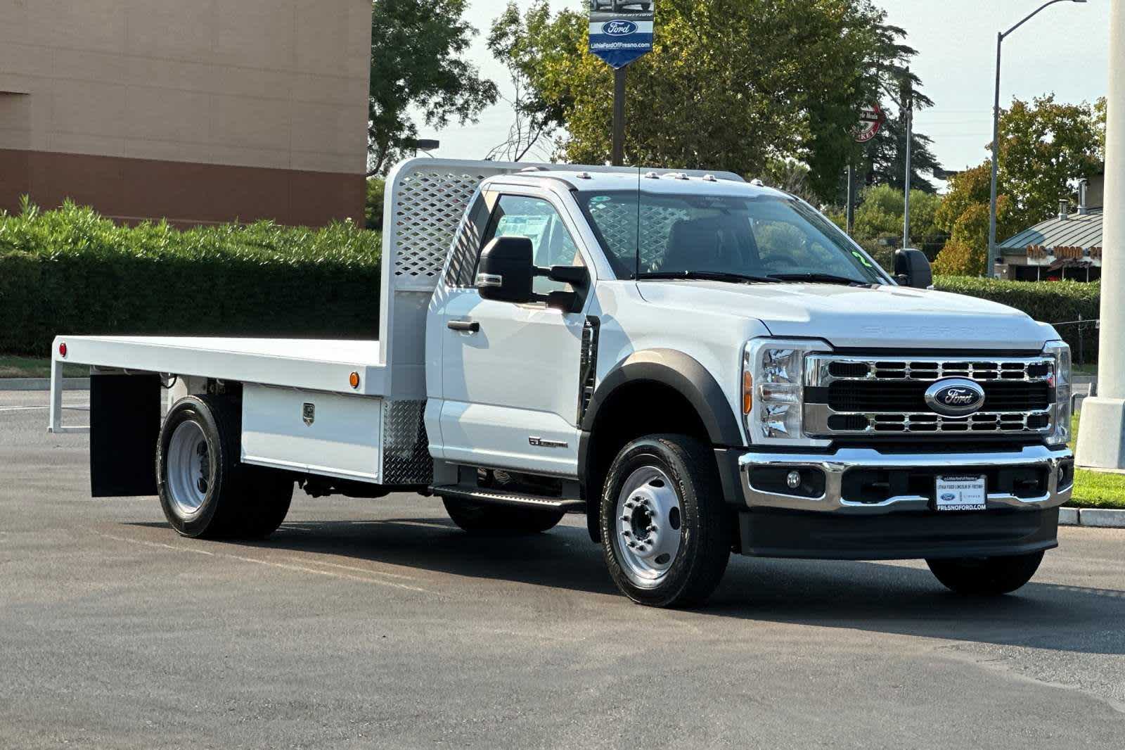 2024 Ford Super Duty F-550 DRW XL 2WD Reg Cab 169 WB 84 CA 8