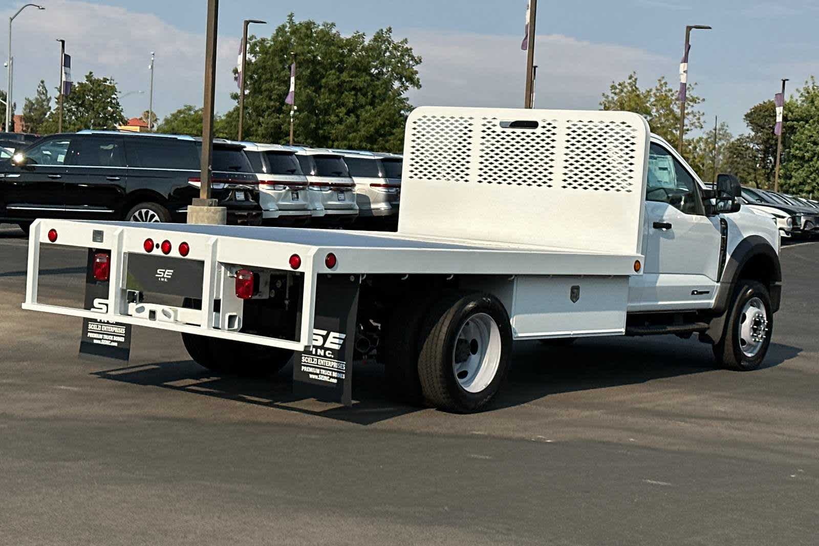 2024 Ford Super Duty F-550 DRW XL 2WD Reg Cab 169 WB 84 CA 2