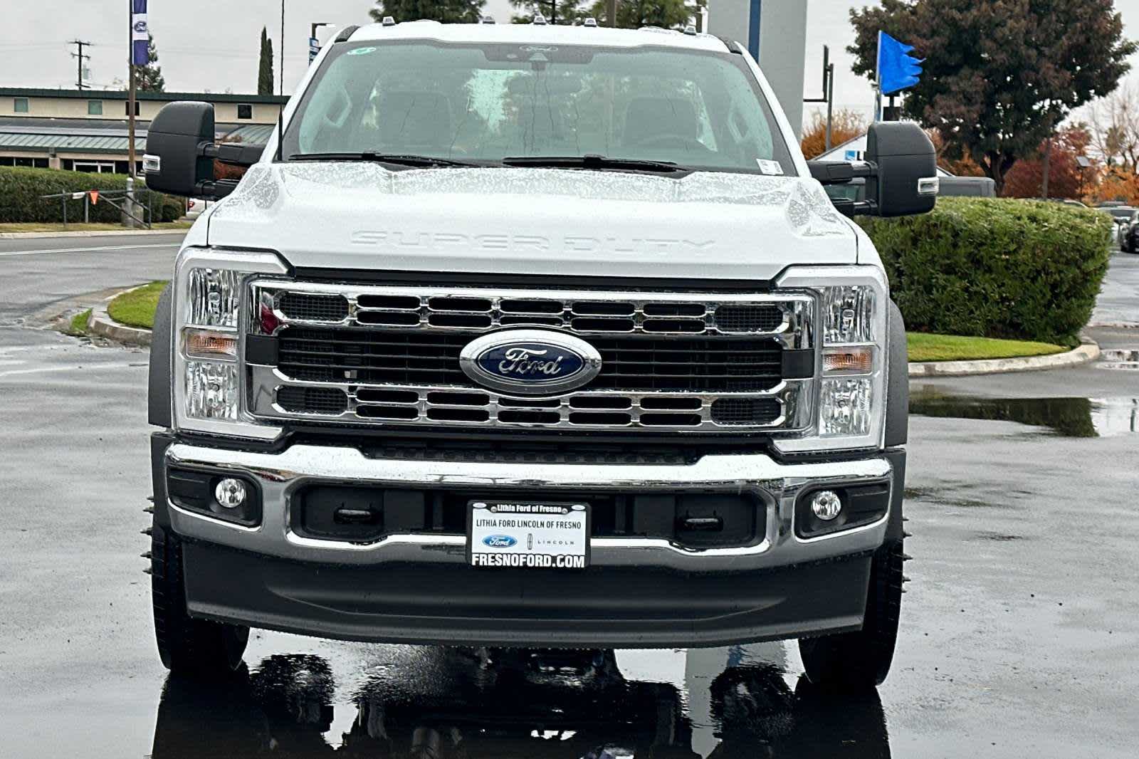 2024 Ford Super Duty F-550 DRW  10