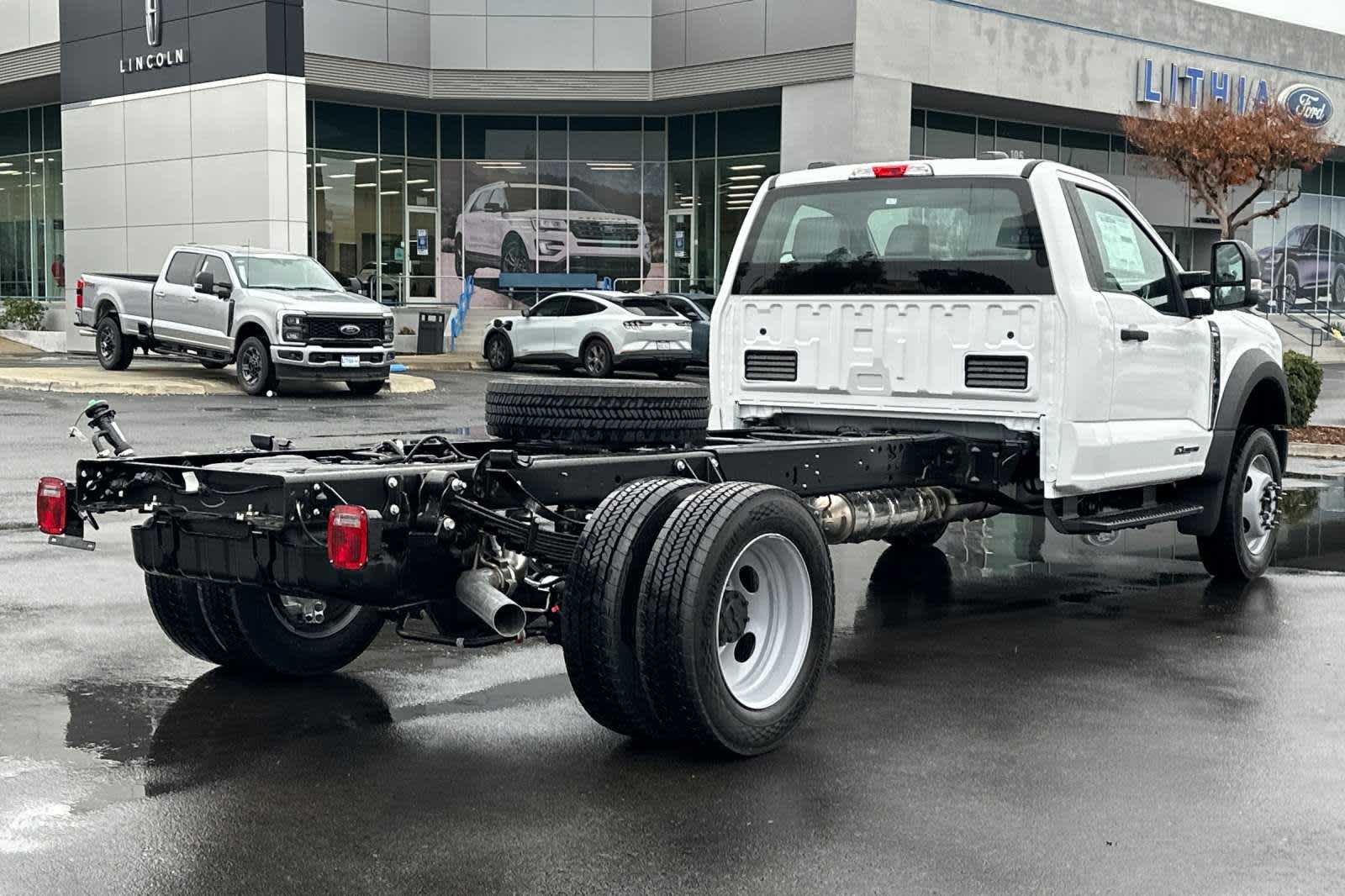 2024 Ford Super Duty F-550 DRW  2