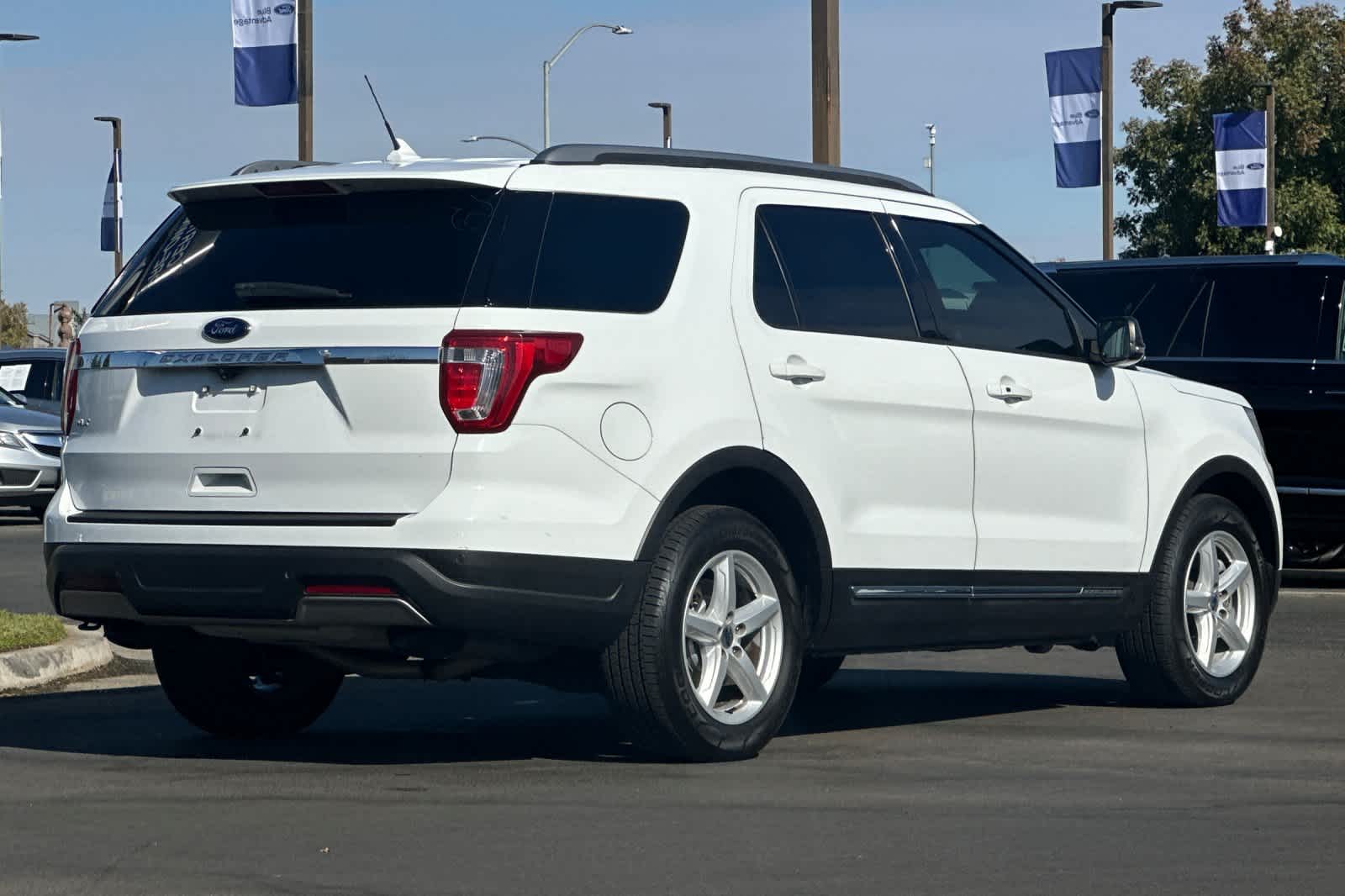 2019 Ford Explorer XLT 2