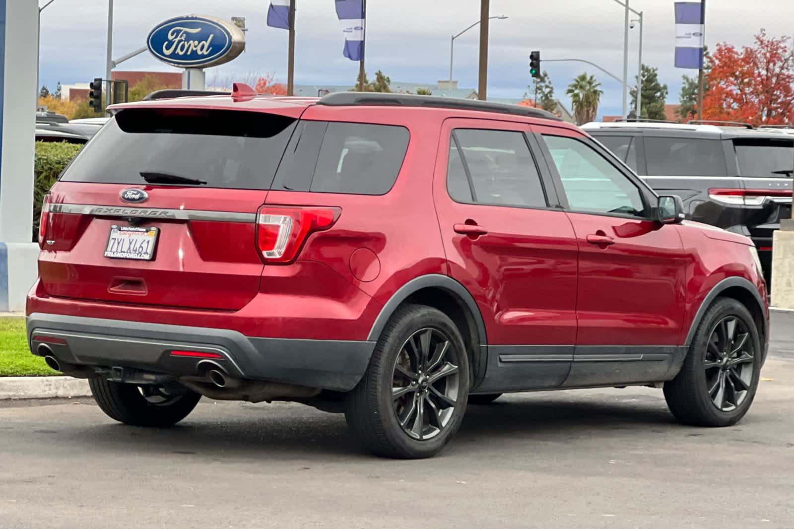 2017 Ford Explorer XLT 2