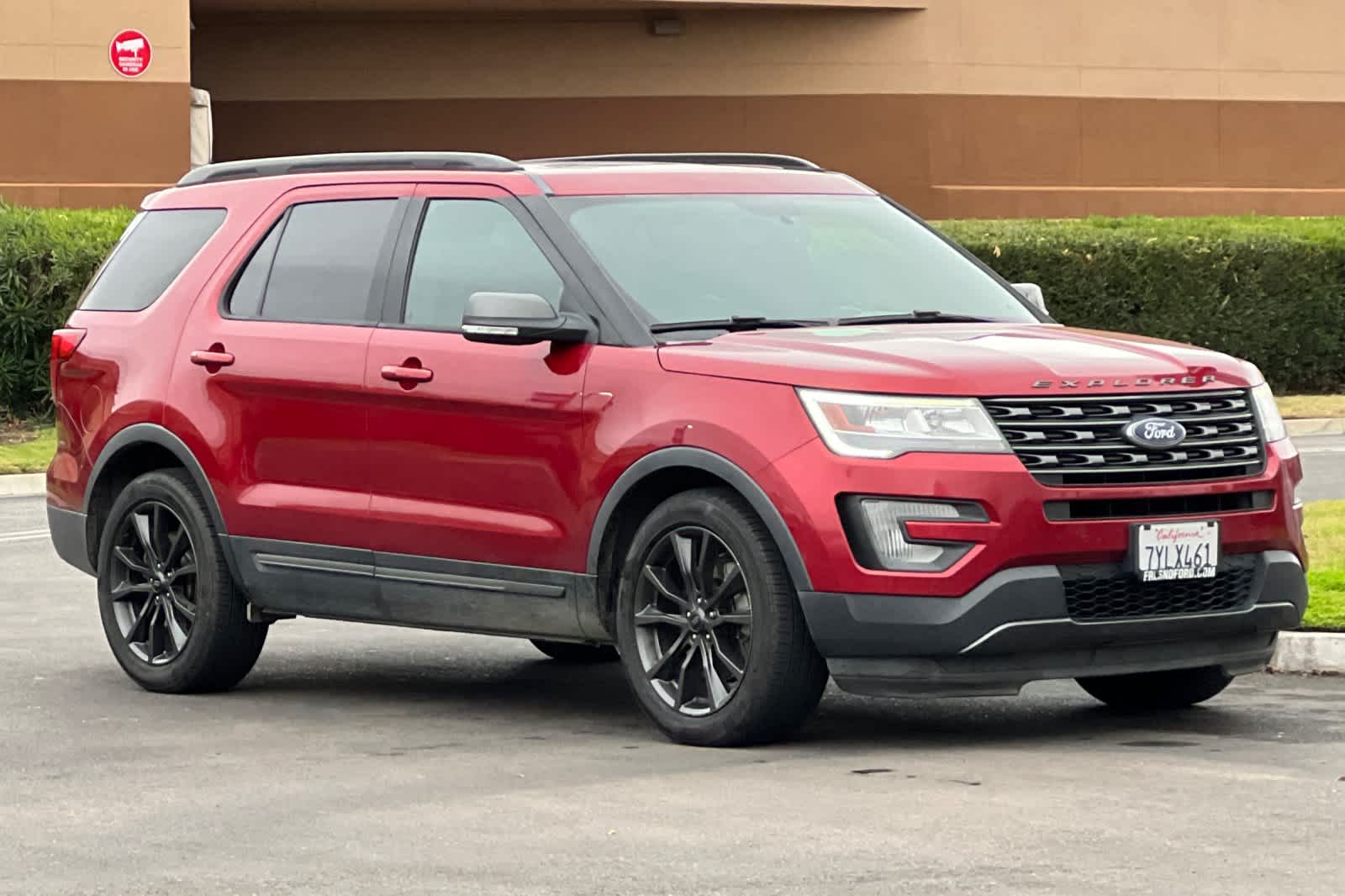 2017 Ford Explorer XLT 9