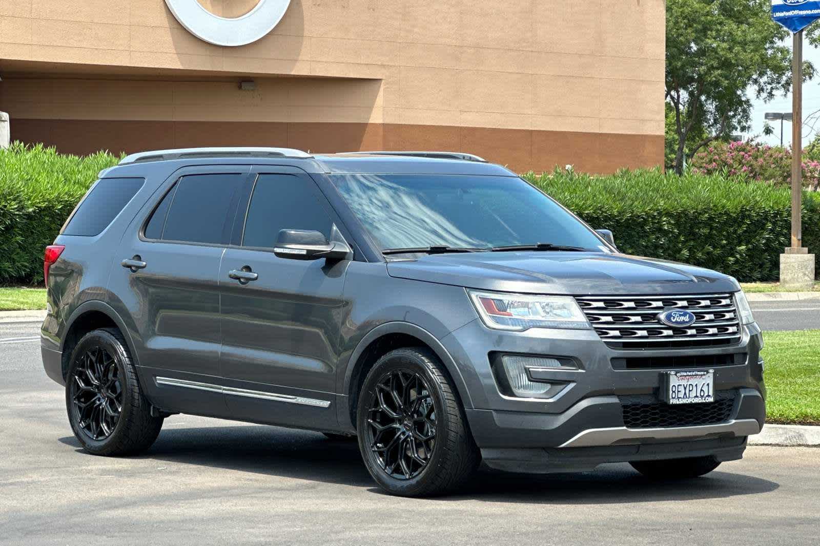 2016 Ford Explorer XLT 9