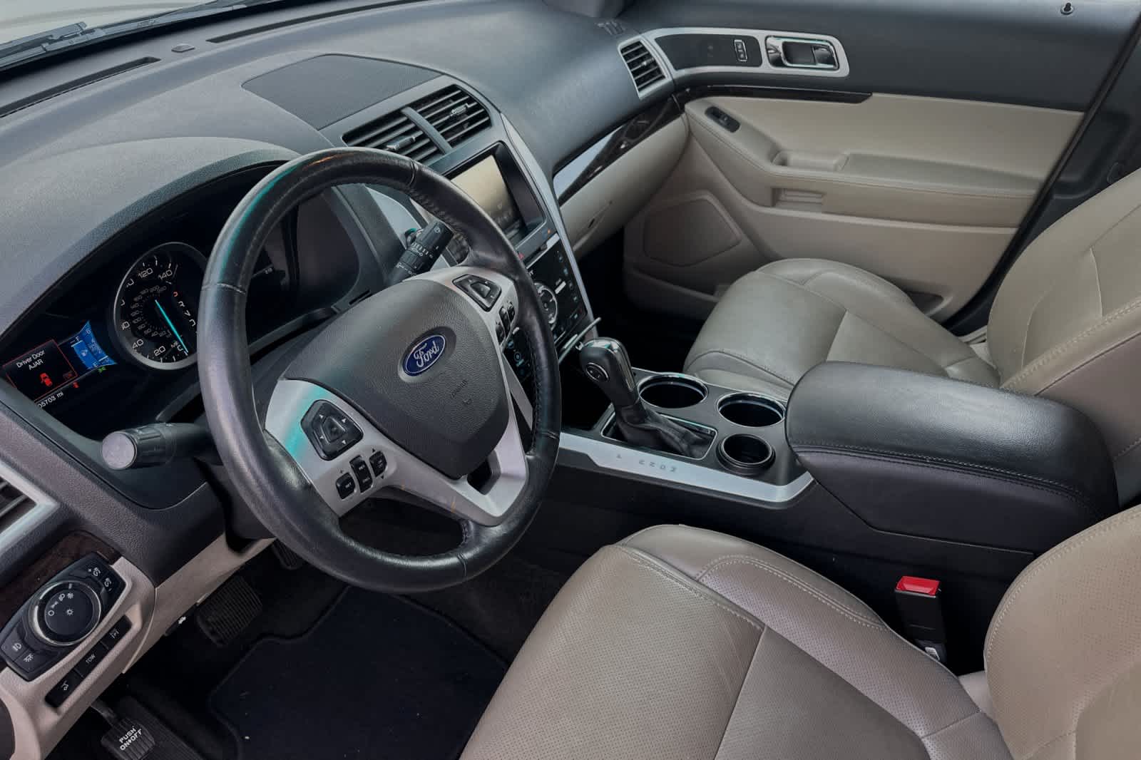 2014 Ford Explorer Limited 11