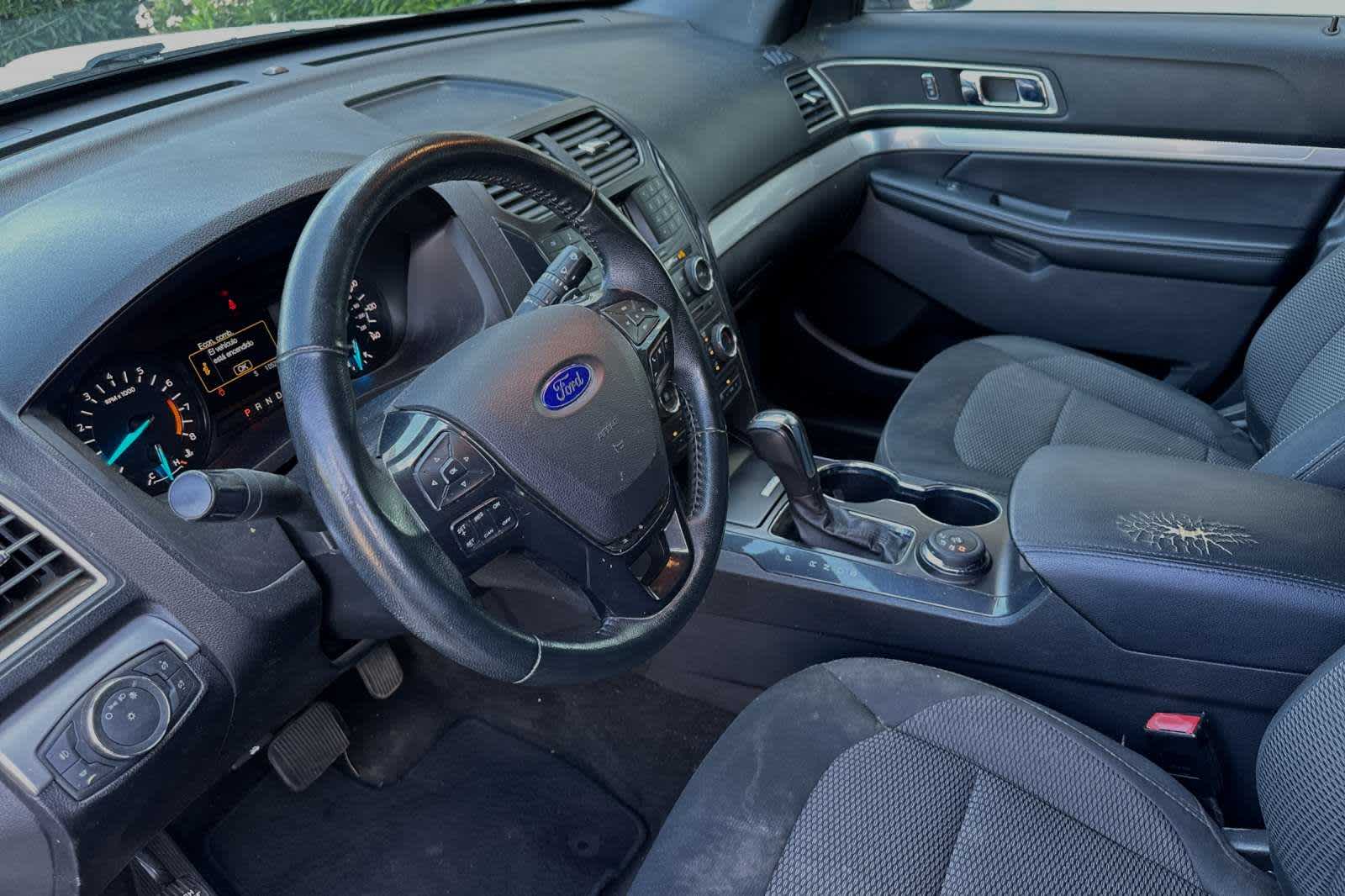 2017 Ford Explorer XLT 11