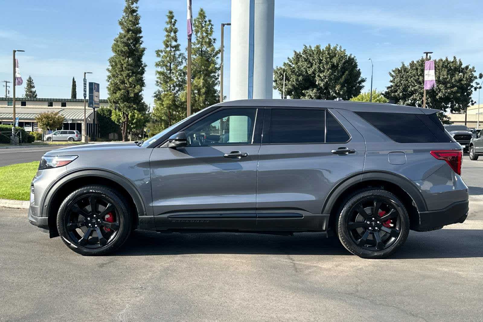 2021 Ford Explorer ST 6