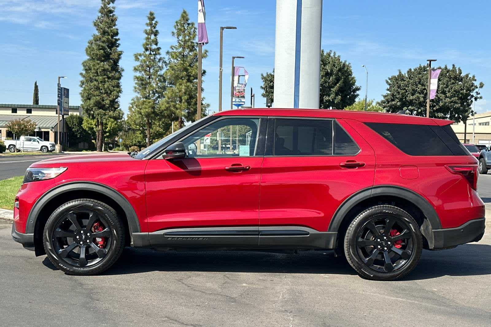 2021 Ford Explorer ST 5