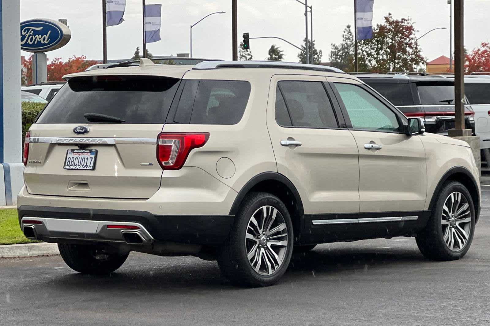 2017 Ford Explorer Platinum 2