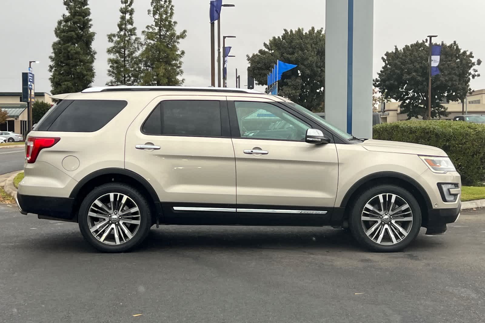 2017 Ford Explorer Platinum 8