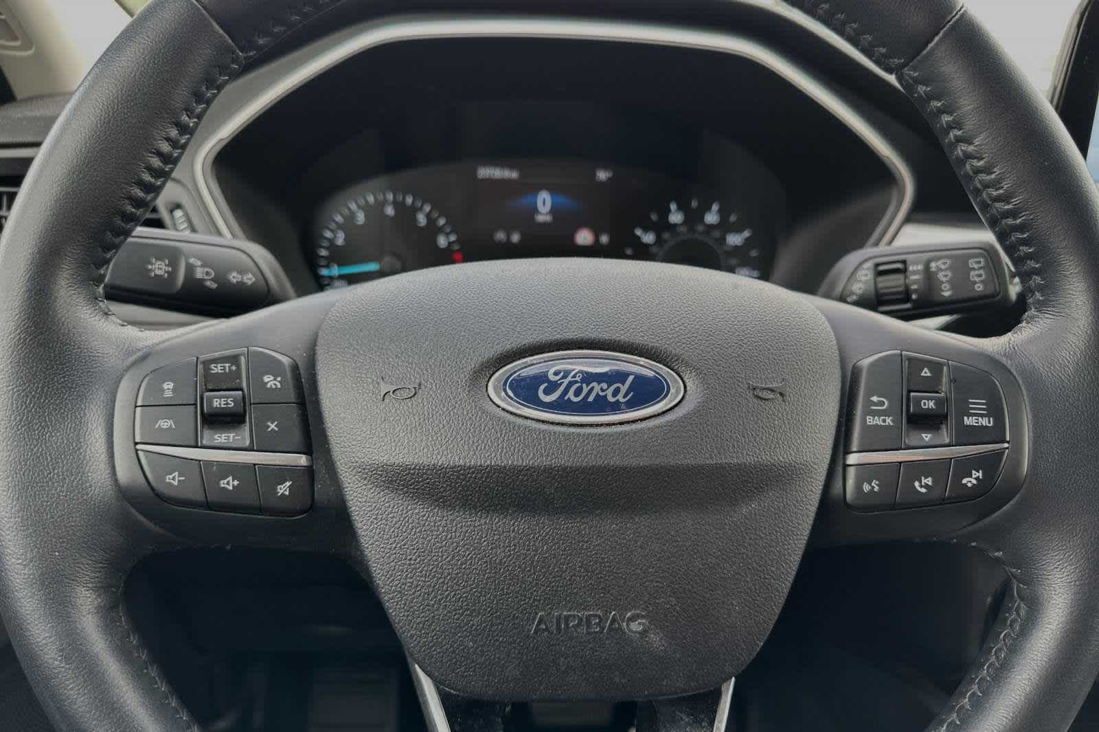 2021 Ford Escape SE 25