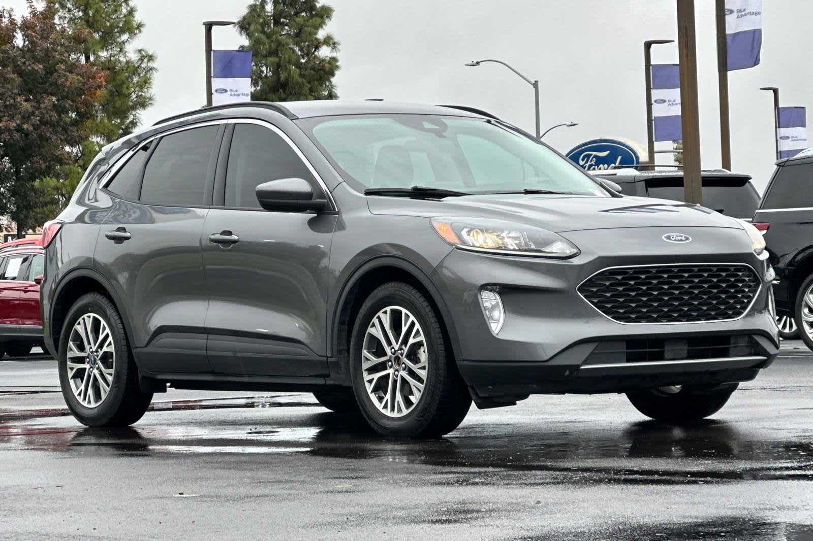 2022 Ford Escape SEL 9