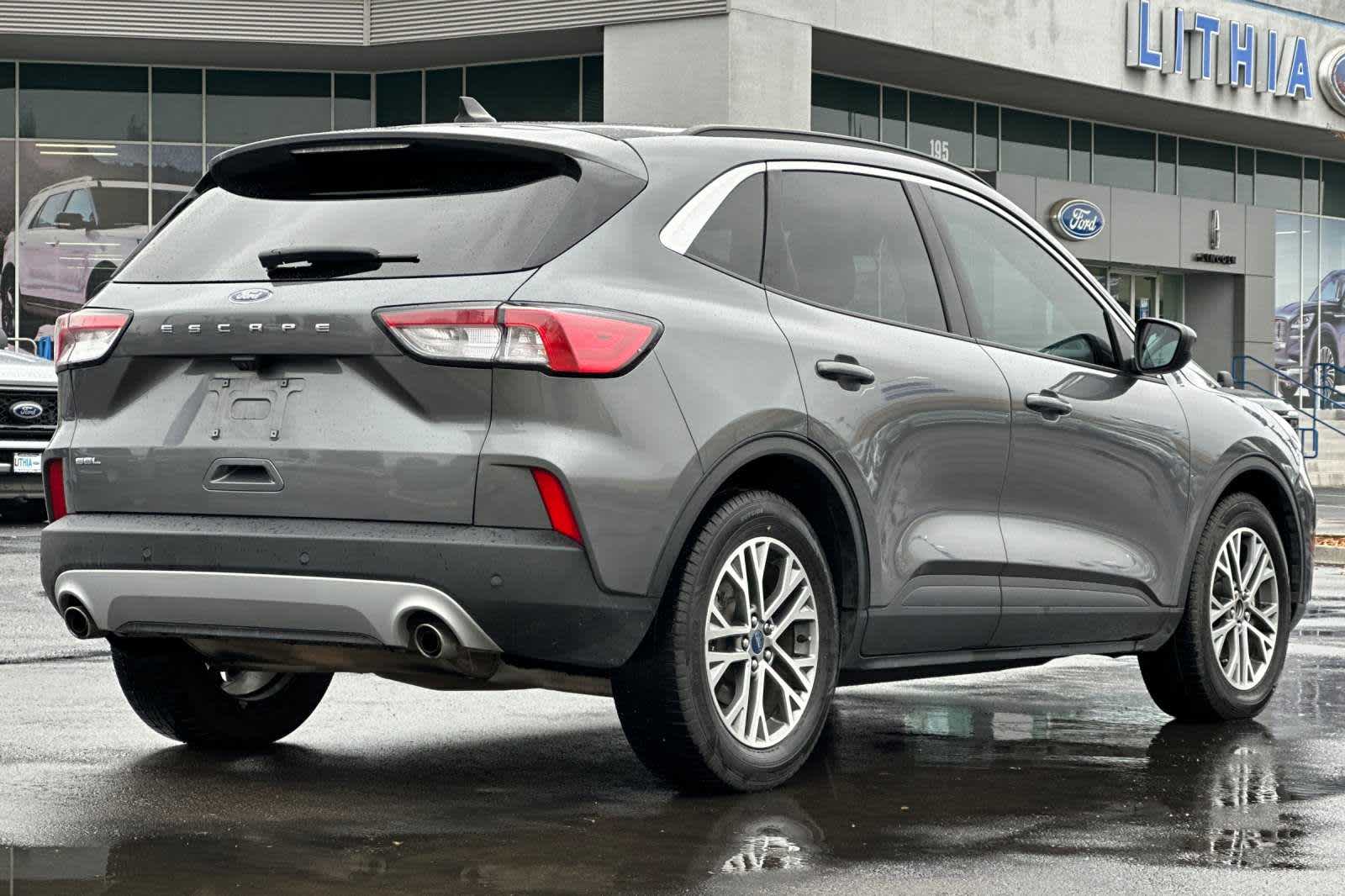 2022 Ford Escape SEL 2