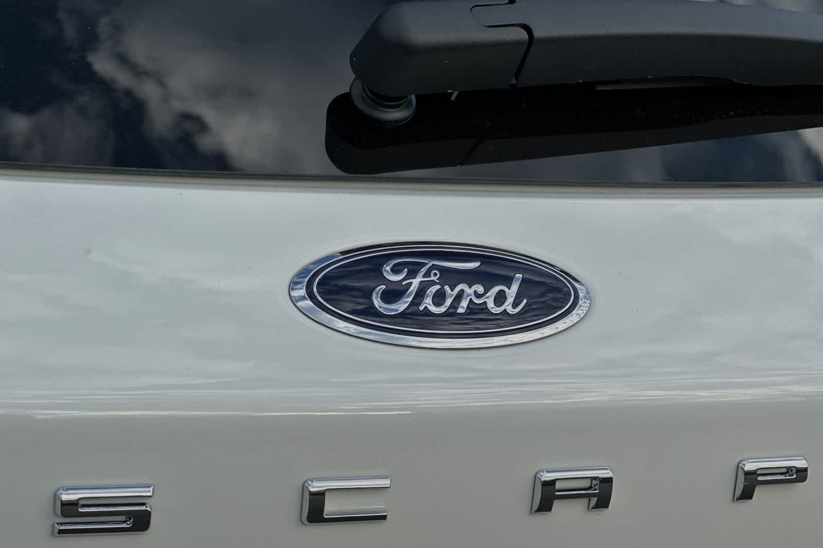 2024 Ford Escape ST-Line 27