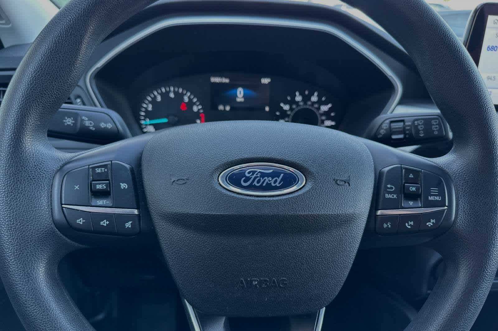 2022 Ford Escape SE 22