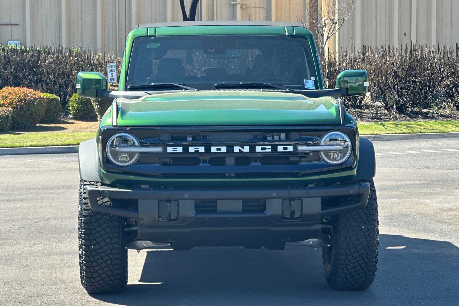 2024 Ford Bronco Outer Banks 11