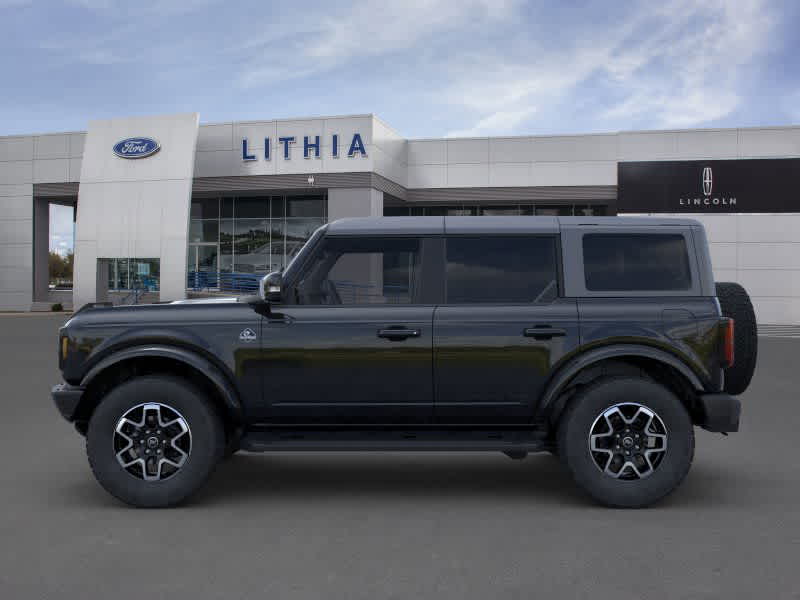 2024 Ford Bronco Outer Banks 3