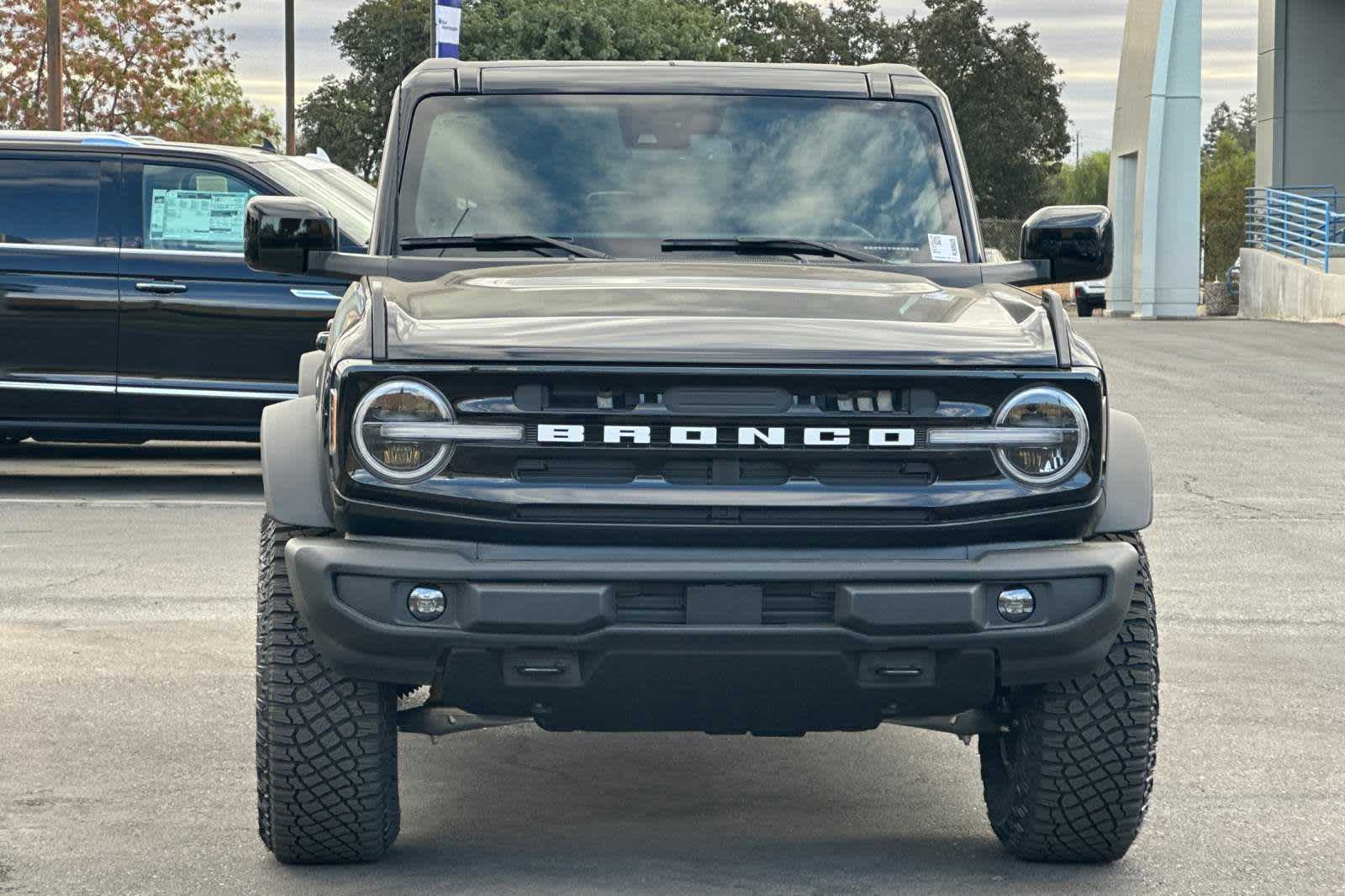 2024 Ford Bronco Outer Banks 11