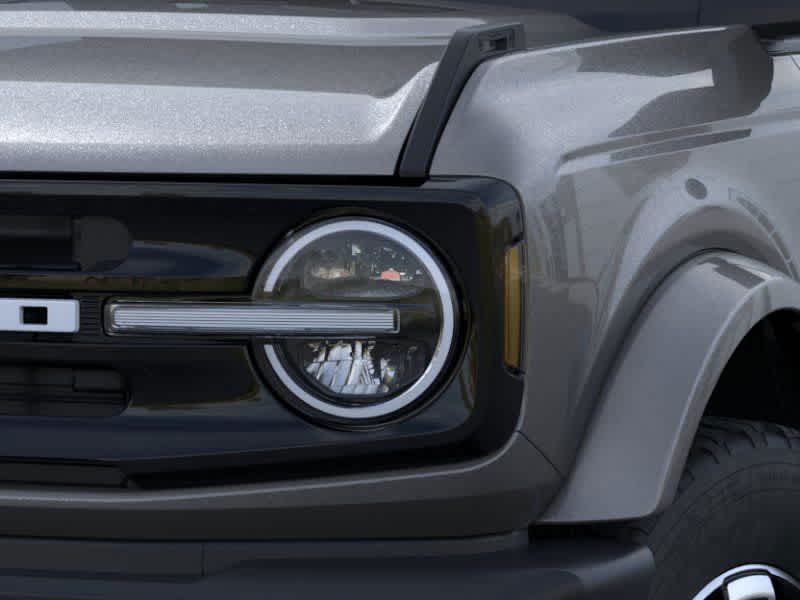 2024 Ford Bronco Outer Banks 19