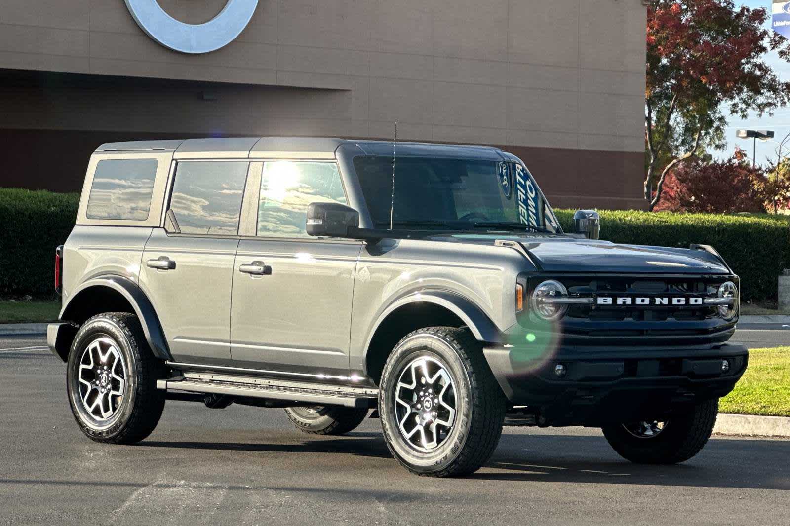 2024 Ford Bronco Outer Banks 10