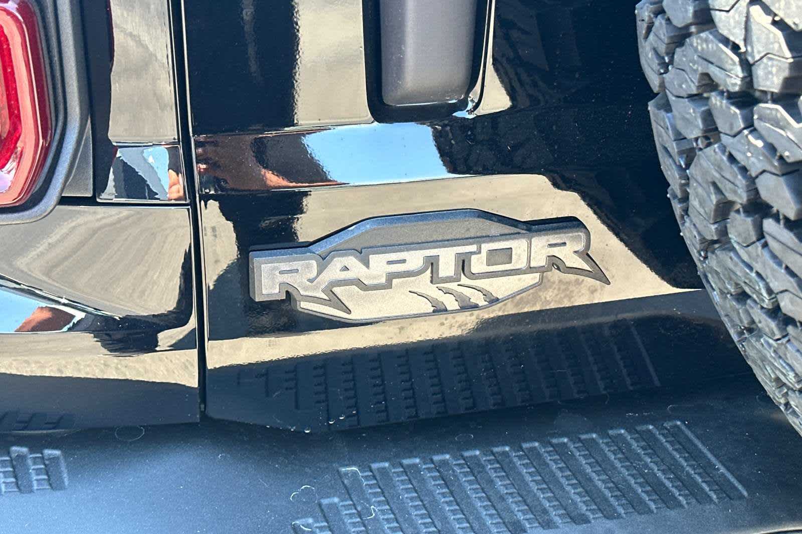 2024 Ford Bronco Raptor 27