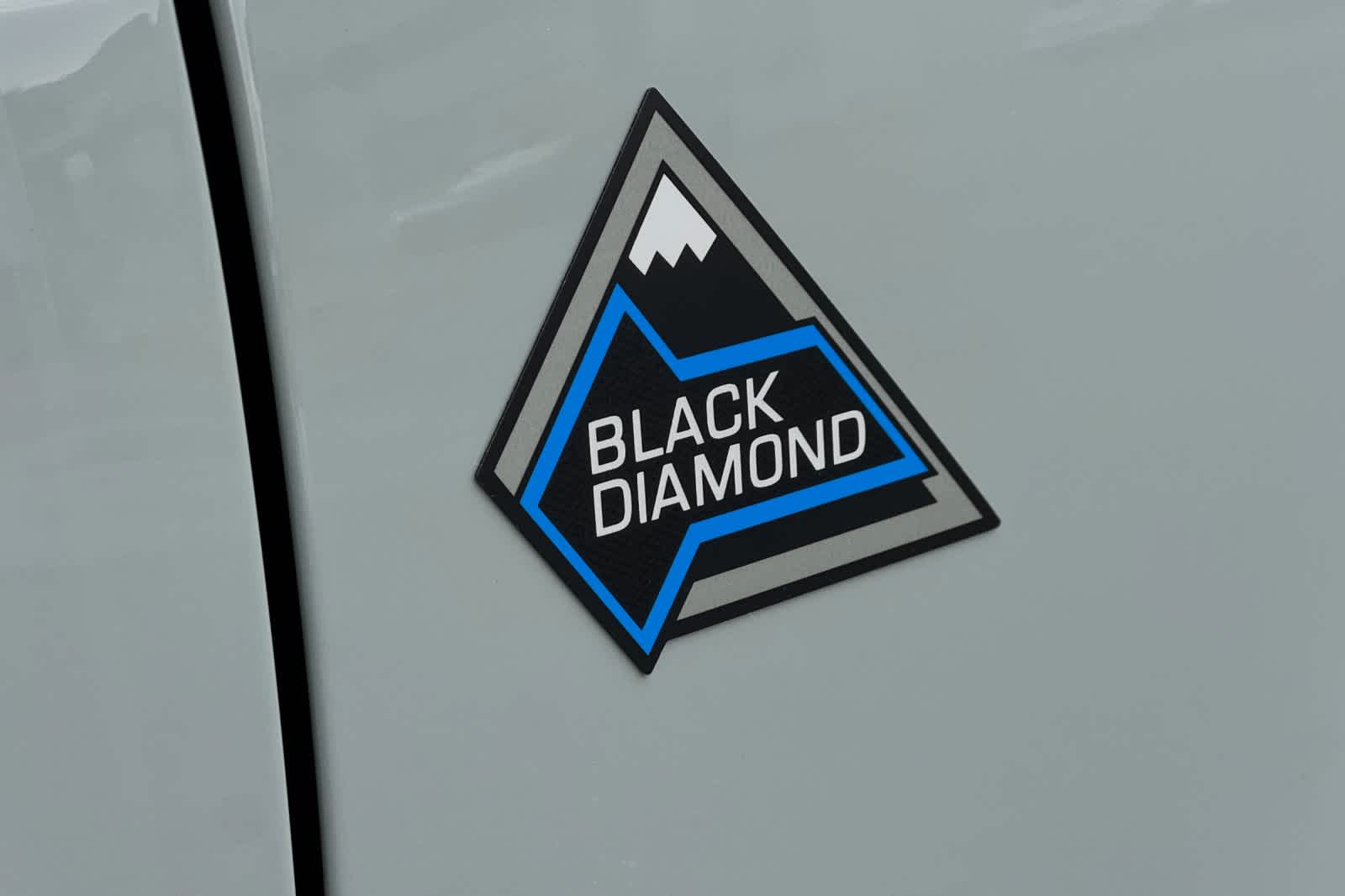 2024 Ford Bronco Black Diamond 28