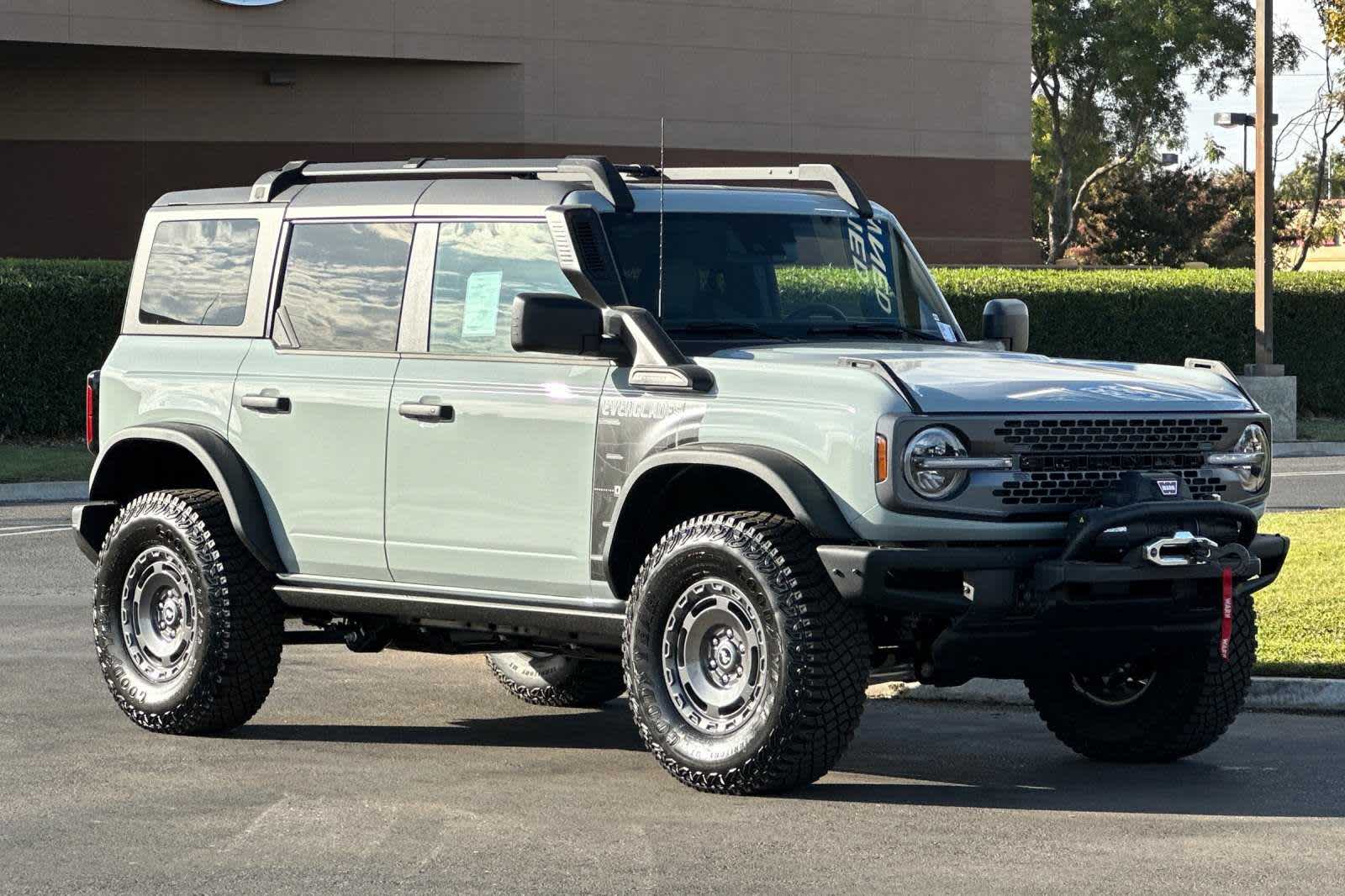 2024 Ford Bronco Everglades 10