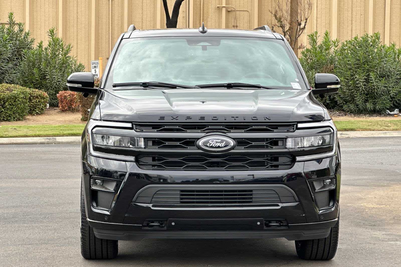 2024 Ford Expedition Limited 11