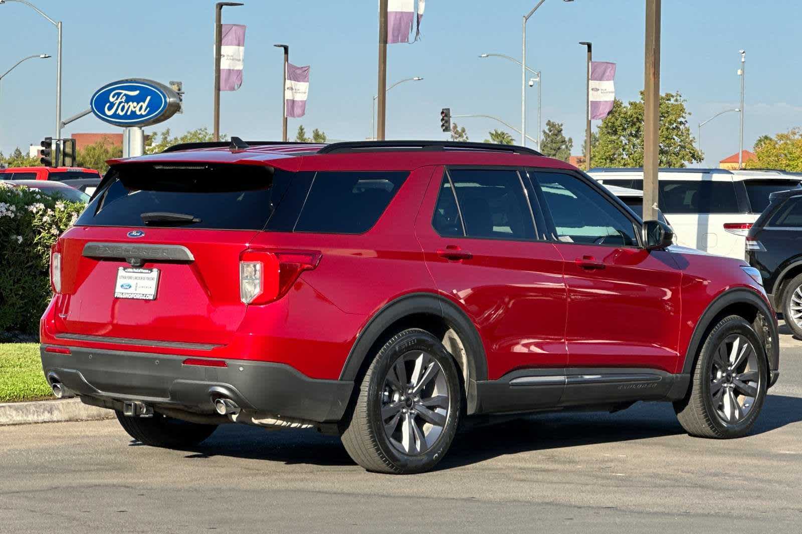 2022 Ford Explorer XLT 2