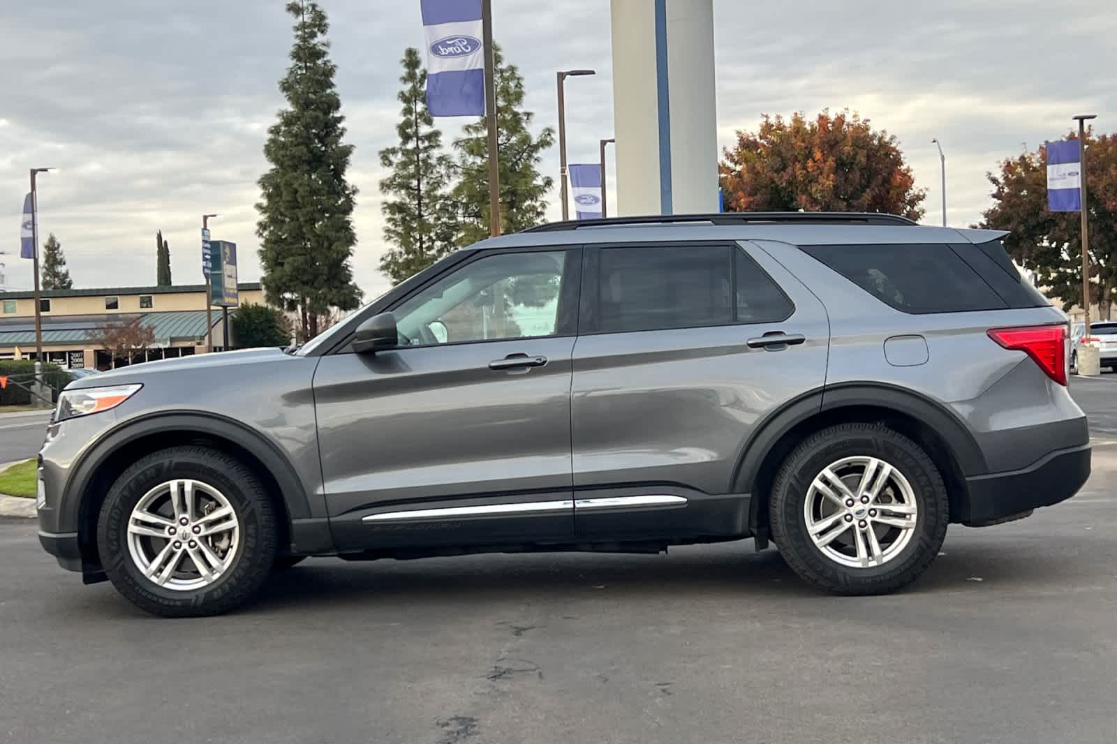 2022 Ford Explorer XLT 6