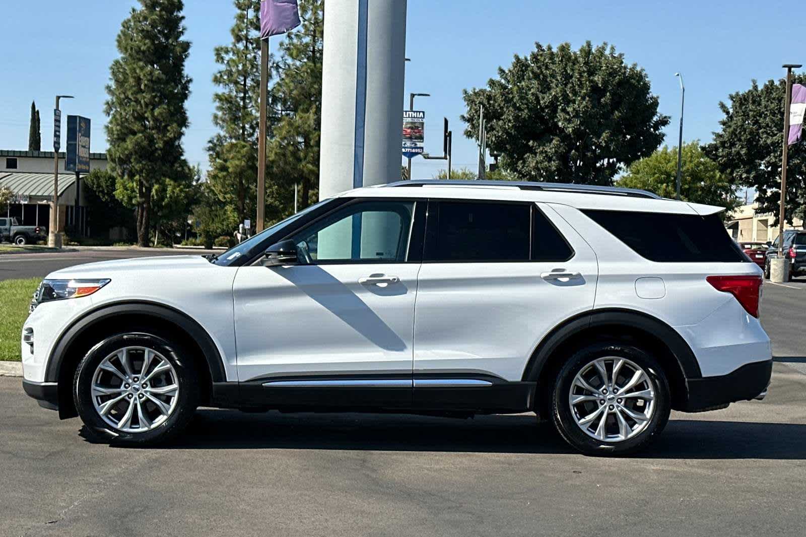 2023 Ford Explorer Limited 5