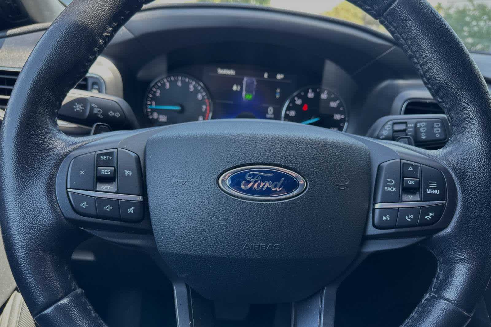 2020 Ford Explorer XLT 23