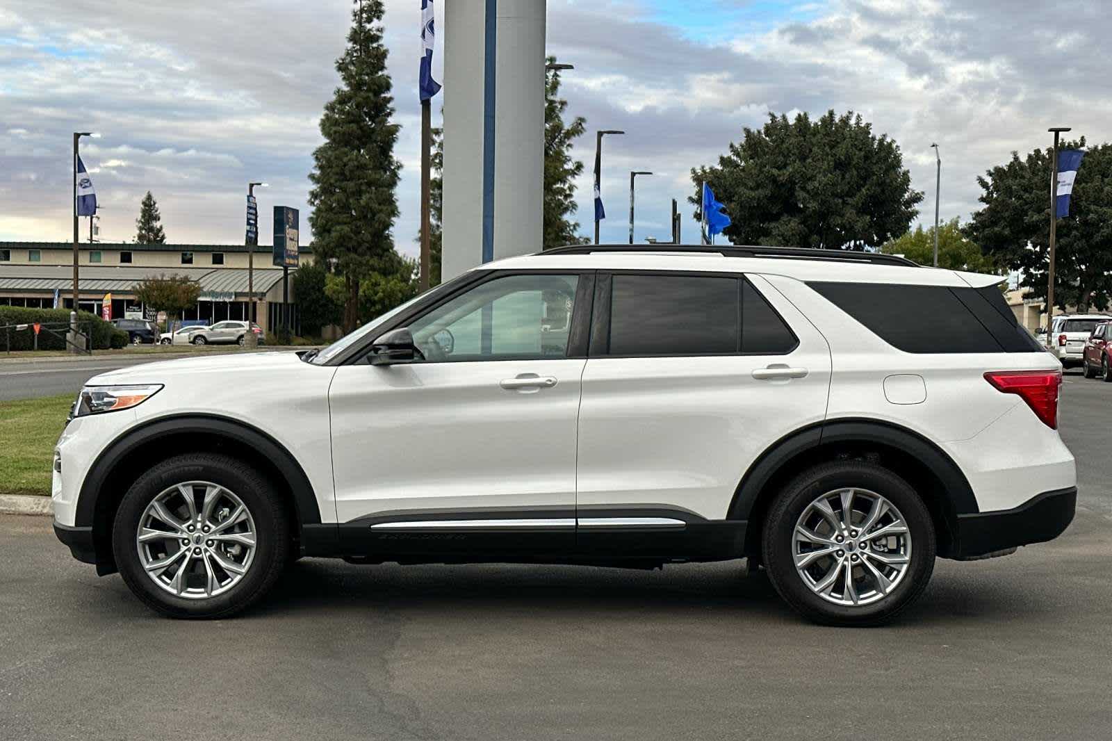 2024 Ford Explorer XLT 6