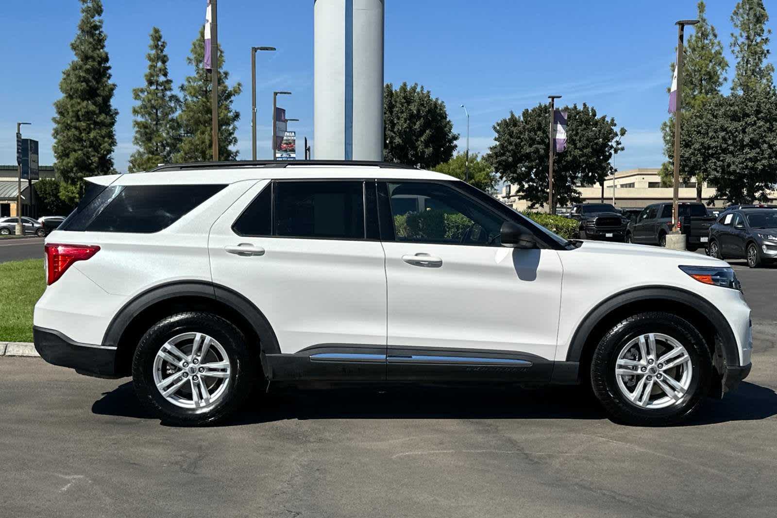 2020 Ford Explorer XLT 7