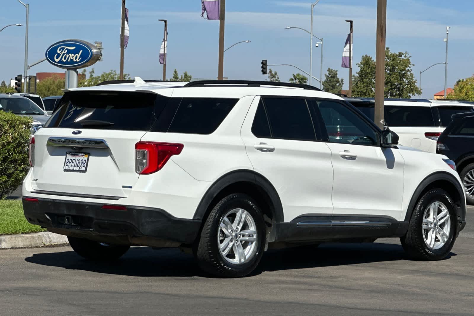 2020 Ford Explorer XLT 2