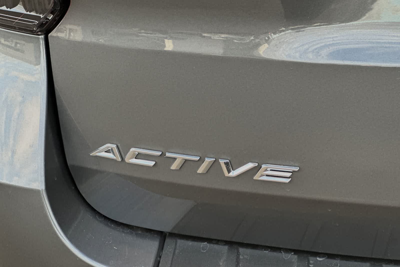 2025 Ford Explorer Active 28