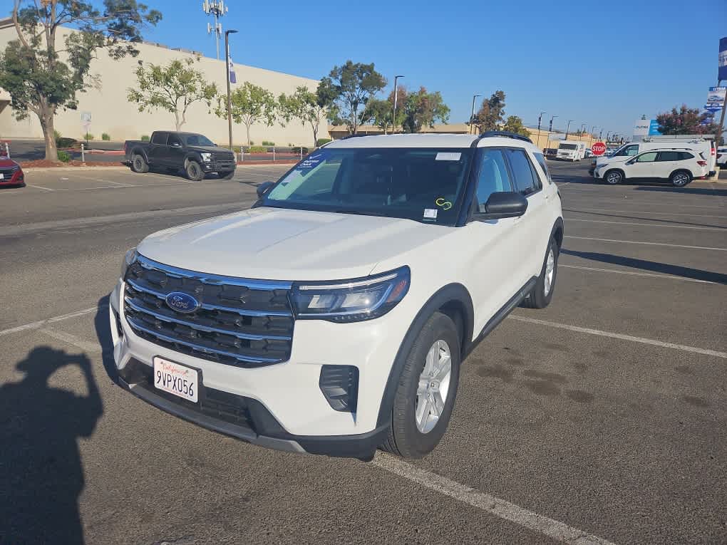 2025 Ford Explorer Active RWD