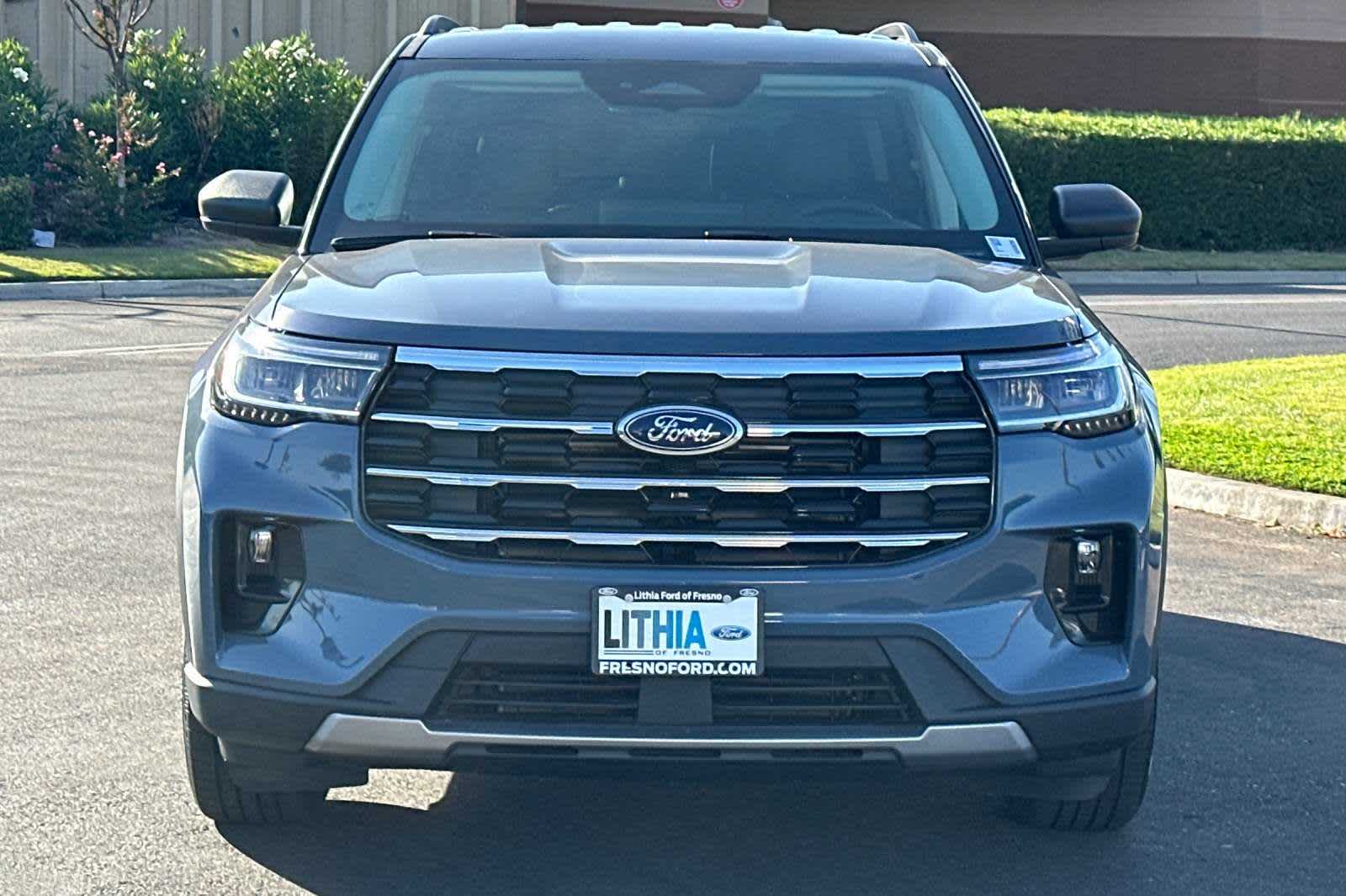 2025 Ford Explorer Active 11